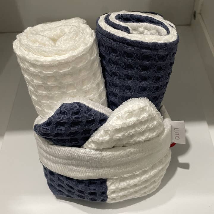 Lumä - Wholesale Face & Body Wipes - Mixed basket (washable cotton pads + face towels)10