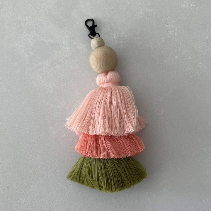 Tassel Coral for wholesale by Love Friday