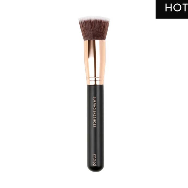 Buffing Base Boss Flat Top Kabuki børste for engroshandel hos MOTD Cosmetics