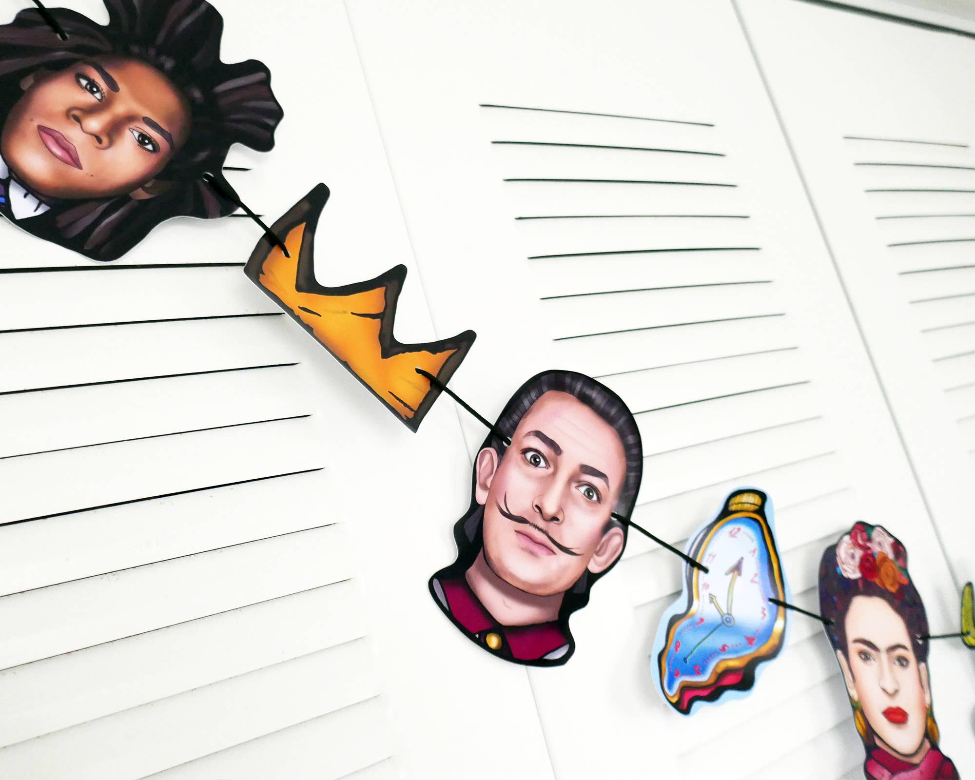 THE PAPER IDOLL – Großhandel Wimpel/Girlande – Girlande und Banner von Iconic Artists, Wimpelkette, Kunstdekoration für Partys5