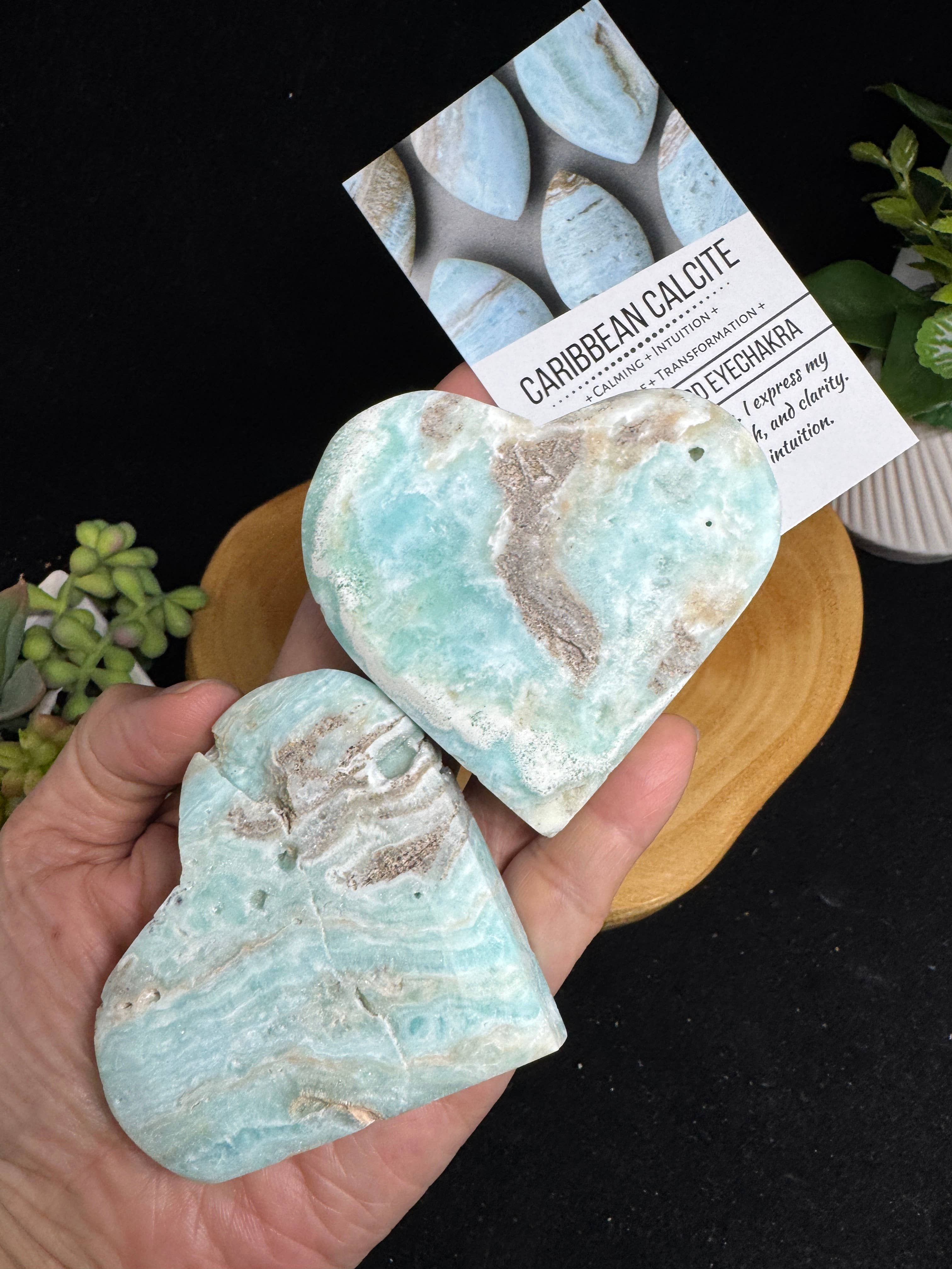 The 7 Directions - Wholesale Spirituele steen/kristal - 2 stuks Caraïbische calciet hartbundel G317 met informatiekaart0