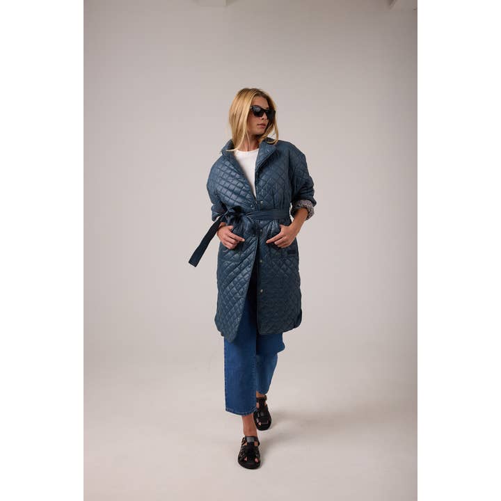 Nikoa Nylon Quilted Jacket - Graphite and other Purchase Wholesale lanart. Free Returns & Net 60 Terms on Faire trending on Faire.