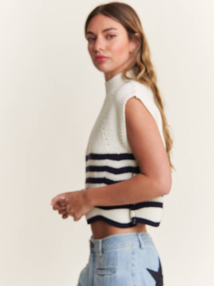 Camisola sem mangas de gola alta em azul-marinho/marfim por atacado de In The Beginning