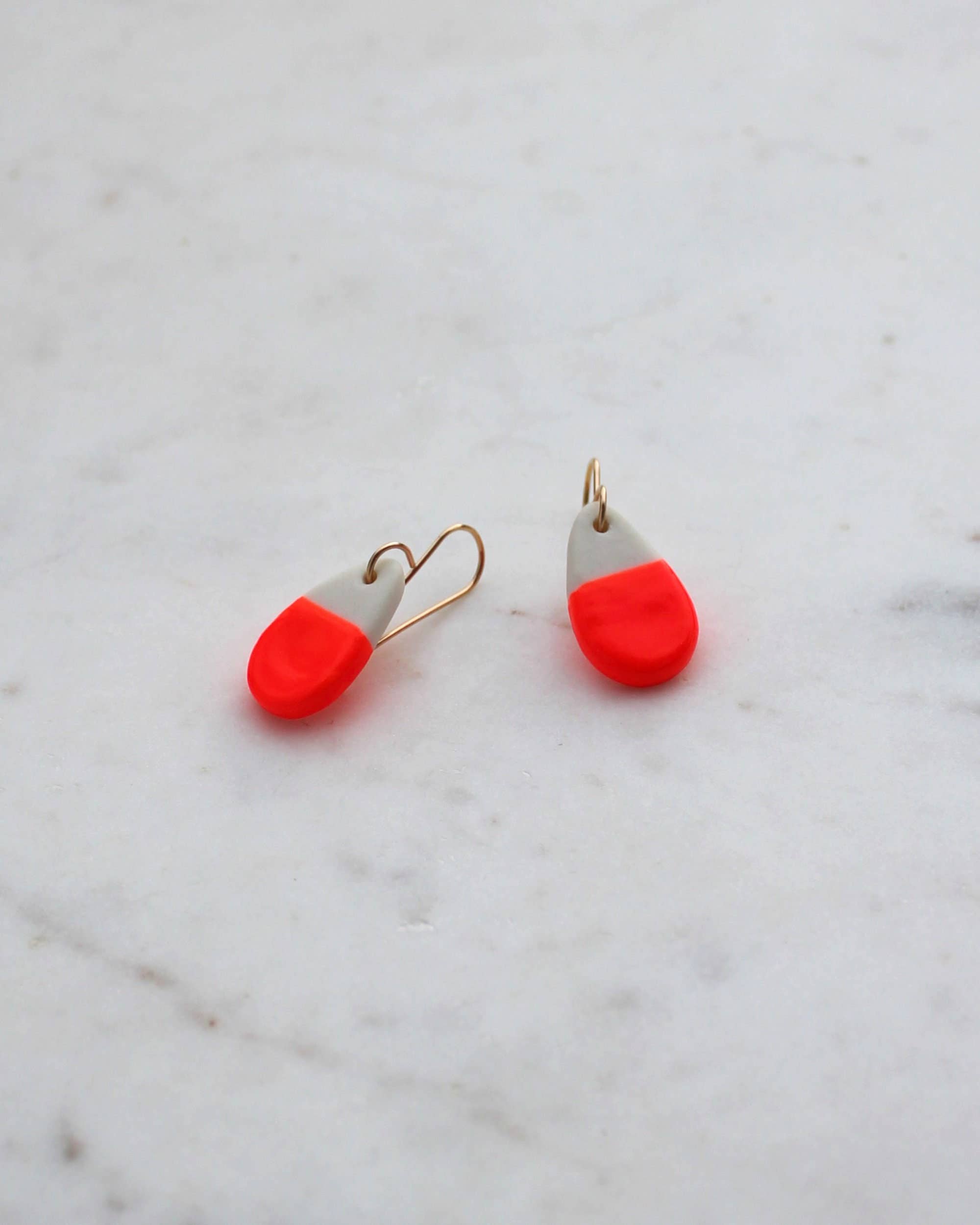 Little Lovers – wholesale Dangle earrings – Peekay Neon & White Porcelain Earrings3