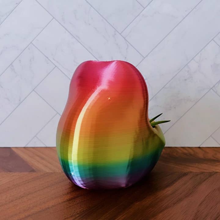 Peachy Pilea - Wholesale Plant Pot - Retro Lips Planter | More Sizes + Colors Available