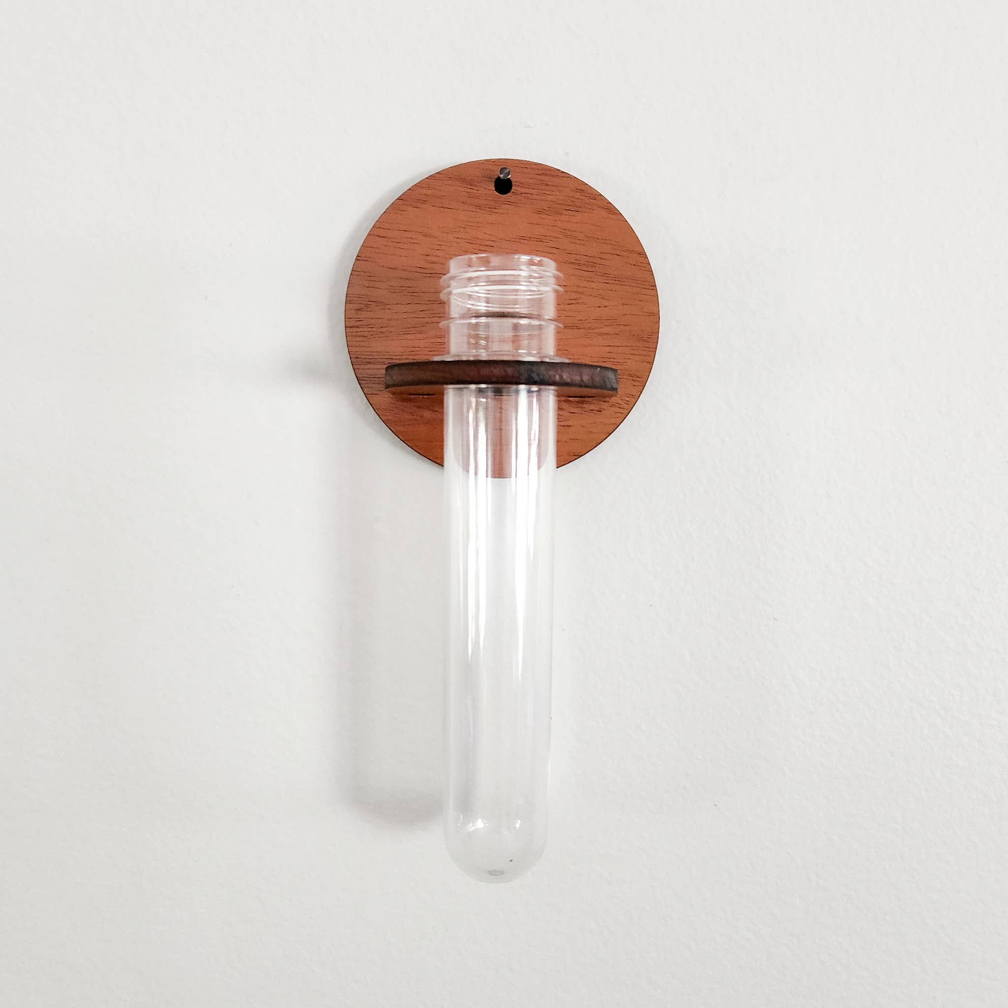 Leaf & Node - Wholesale Hanging Planter - Wall Hanging Propagation Station - Round Test Tube Holder4