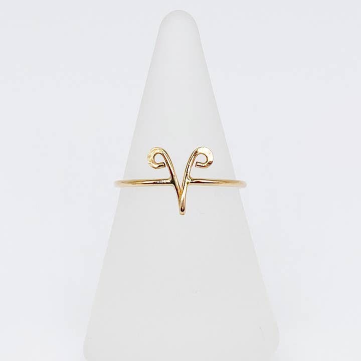 Bague Bélier | Bague d'astrologie en or 14 carats pour la vente par From Brooklyn With Love