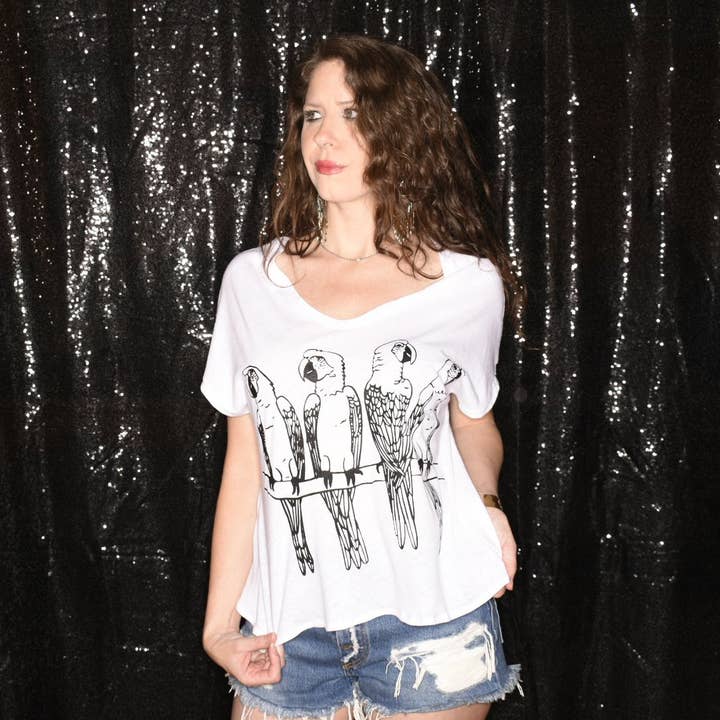 Camiseta Quatro Parrots Simone Slouchy para venta al por mayor de NEONFOX