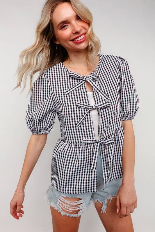 PRETO/BRANCO TOP DE MANGAS CURTAS XADREZ VICHY BABYDOLL COM FITA para venda a revendedores na Faire