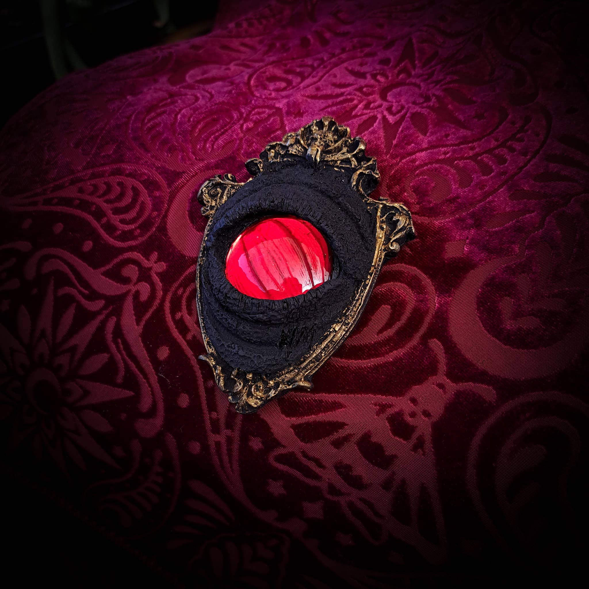 Hell Kitten RVA - Wholesale Wall Accent - Red Scrying Eye mini wall art w/ Gold Frame2