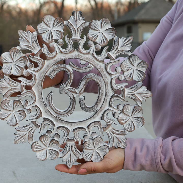 Lungta Imports – Großhandel 3D-Wandkunst – Handgefertigte hölzerne Om-Wand-Dekor-hängende Kunst5
