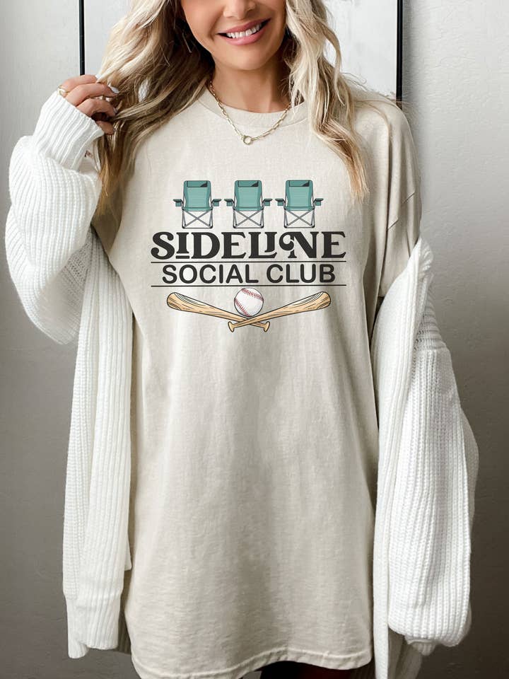 Sideline Social Club baseballskjorte, Sjov baseballskjorte for engroshandel hos SONDO DESIGN LTD