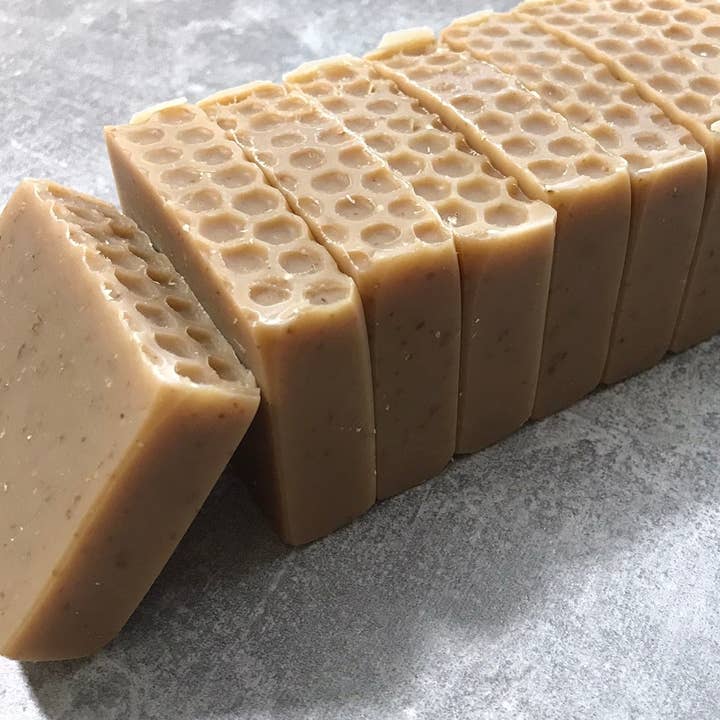 The Lane Natural Skincare Company – wholesale Bar Soap – Handmade Soap - Honey and Oat2