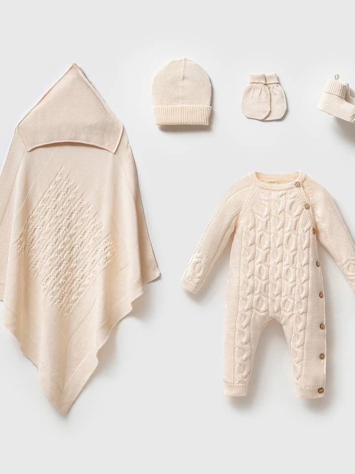 Nipperland – wholesale Clothing set – Baby – Knitted Newborn Baby Coming Home Outfit – 100% Cotton0