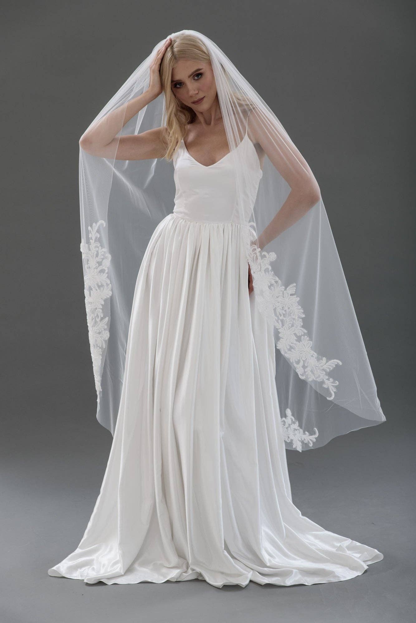 Heirloom Bridal Company - Wholesale Veil - Women's - Veil V24192