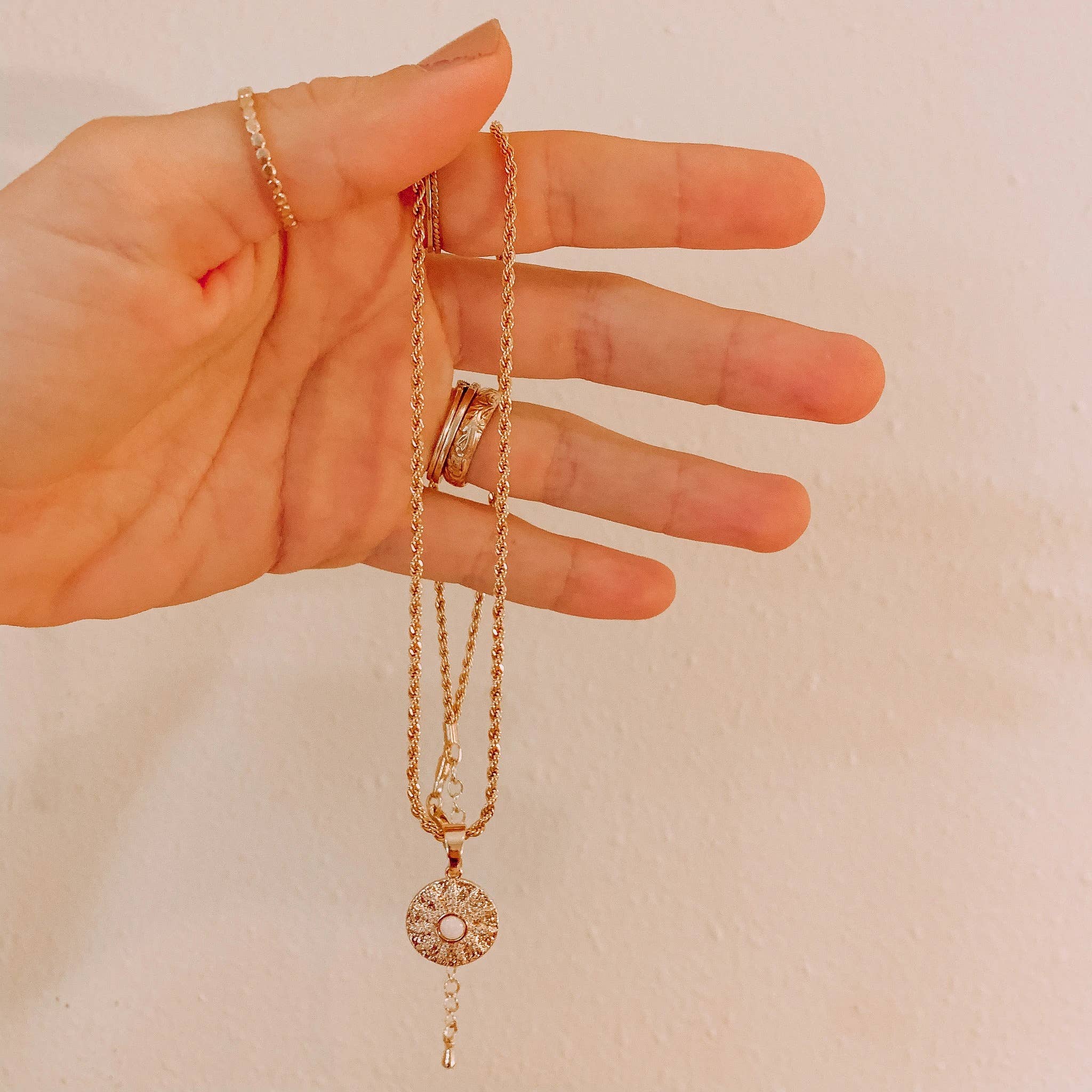 driftaway jewelry - Wholesale Pendant/Charm Necklace - Sol Golden Necklace2