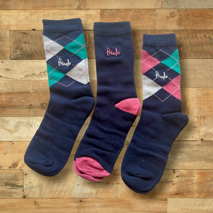 Coffret cadeau de 3 paires de chaussettes Pringle of Scotland pour femme pour la vente par Pringle of Scotland