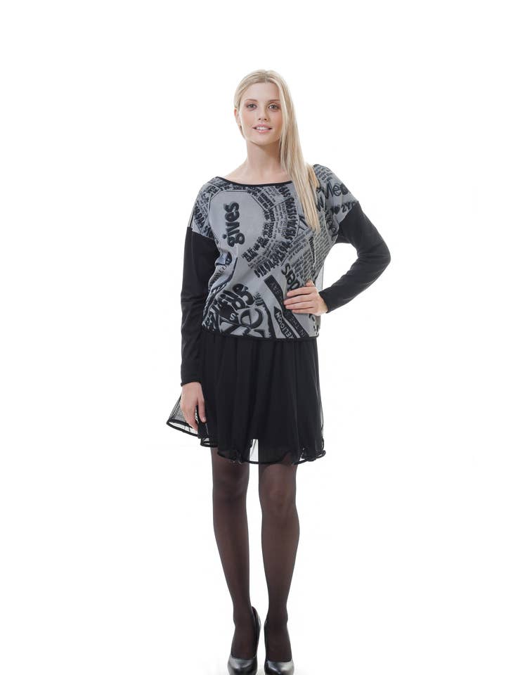 Top con stampa e scollo a V per la vendita all'ingrosso da parte di conquista