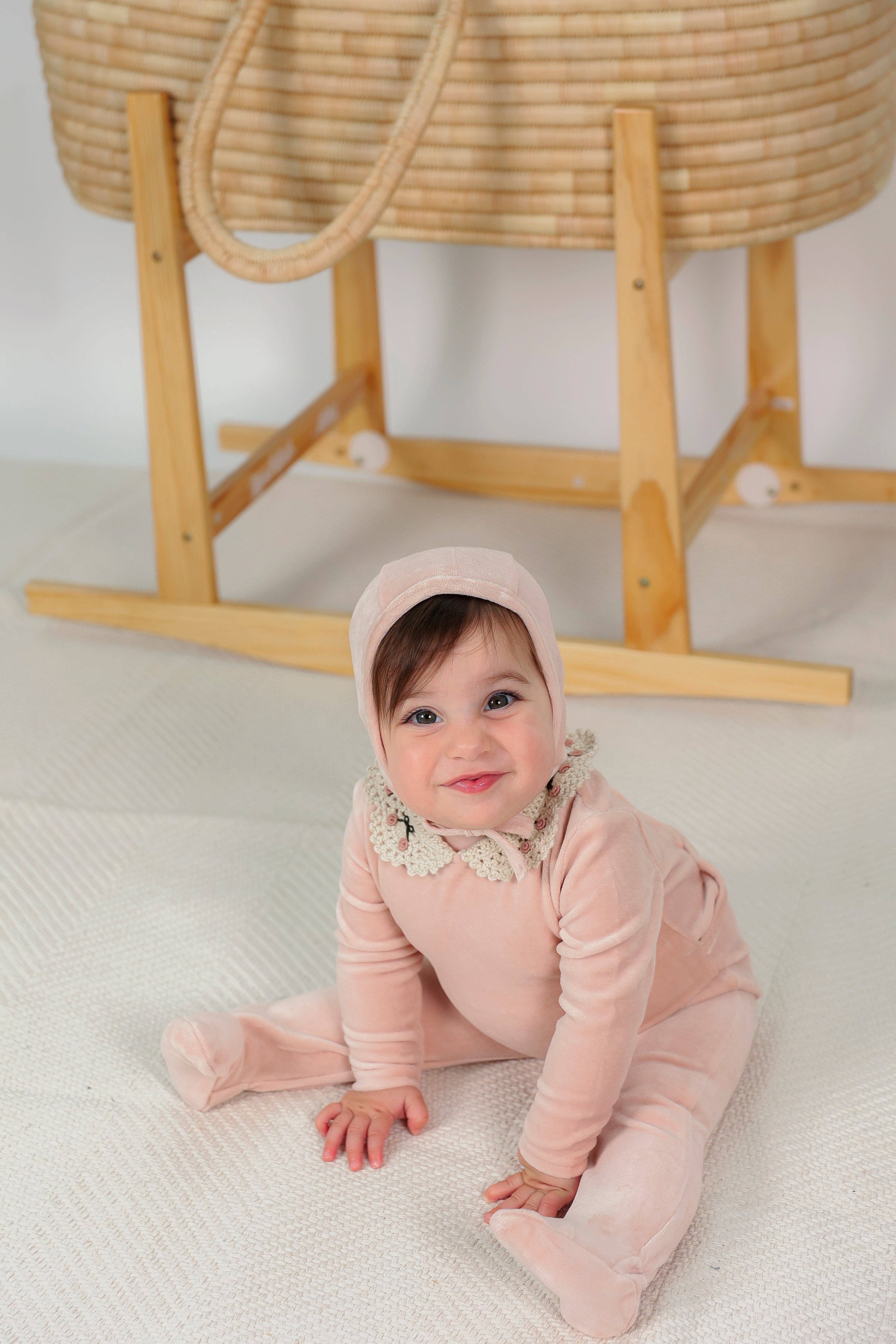 Hush.Shop - Wholesale Jumpsuit - Baby - Velour Crocket Collar Onesie1