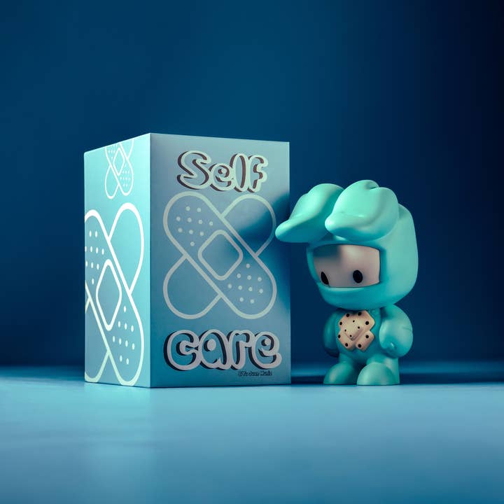 Disburst - Wholesale Decorative Figurine - 3DRetro x Juan Muniz Ninobuni Self Care Figure