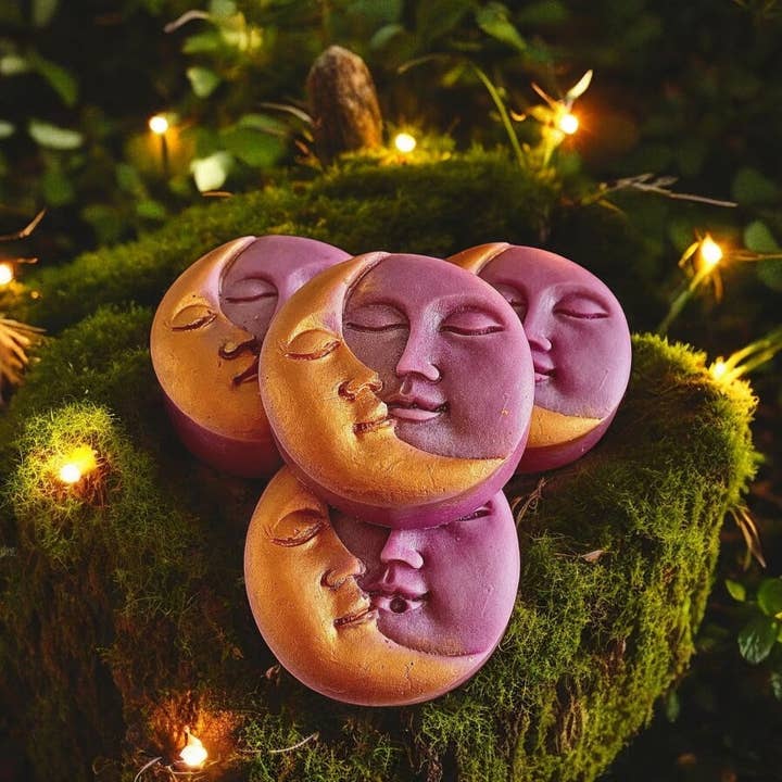 Sleepy Moon Wax Melt-PREORDER for wholesale by Pippie Melts