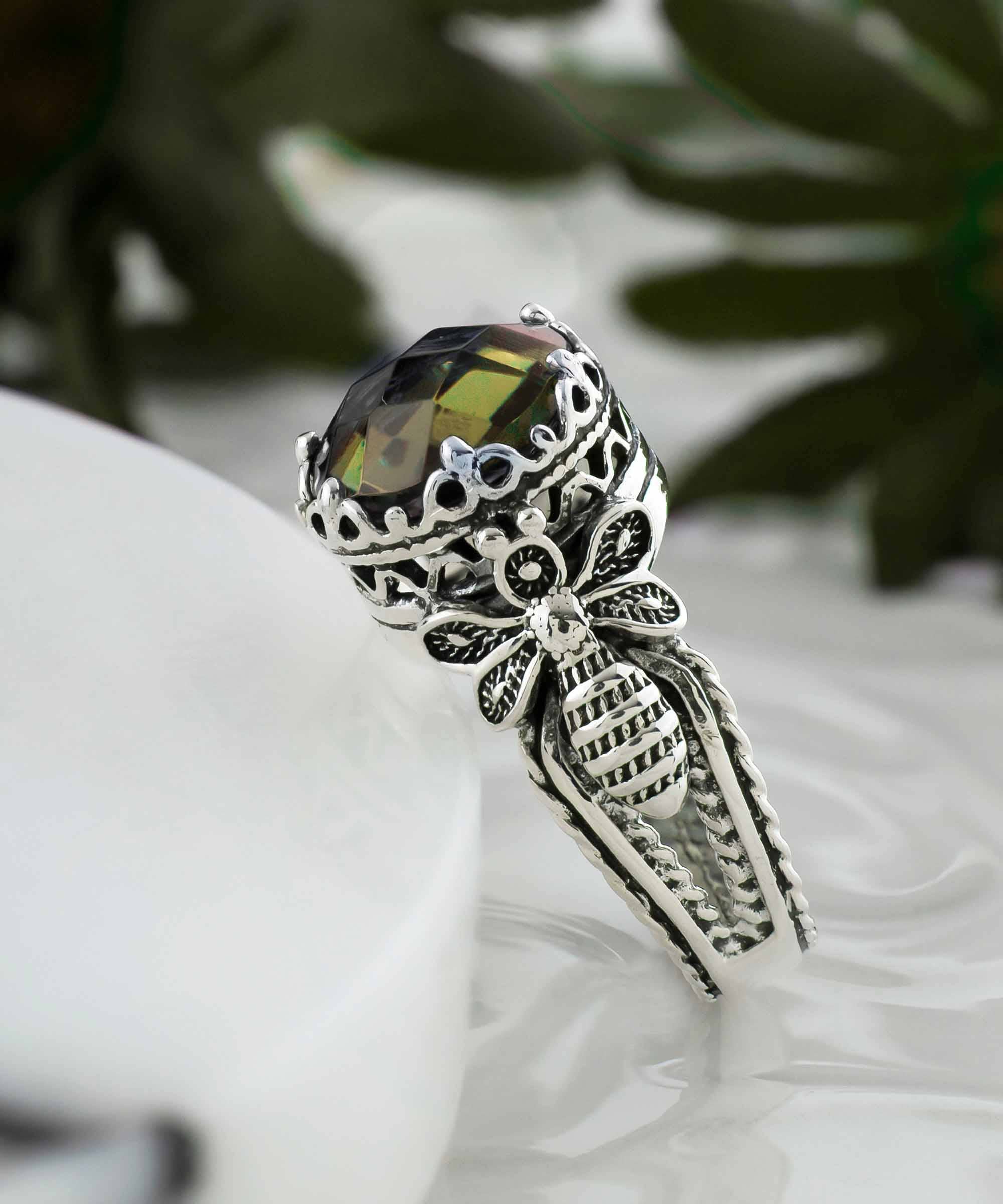 Filigranist Jewelry - Wholesale Cocktail/Statement Ring - Art Bee Detailed Alexandrite Women Silver Ring3