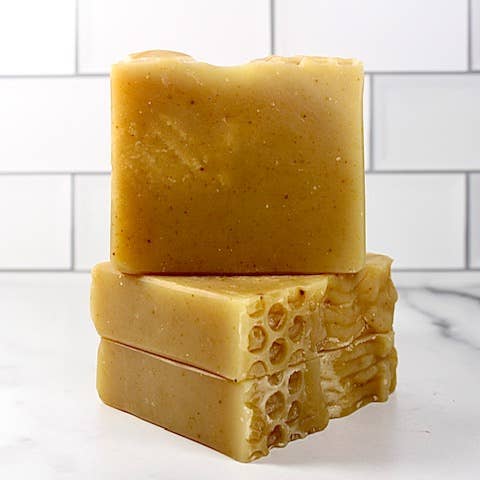 Savon à l'avoine au miel pour la vente par The Essential Oils Soapery