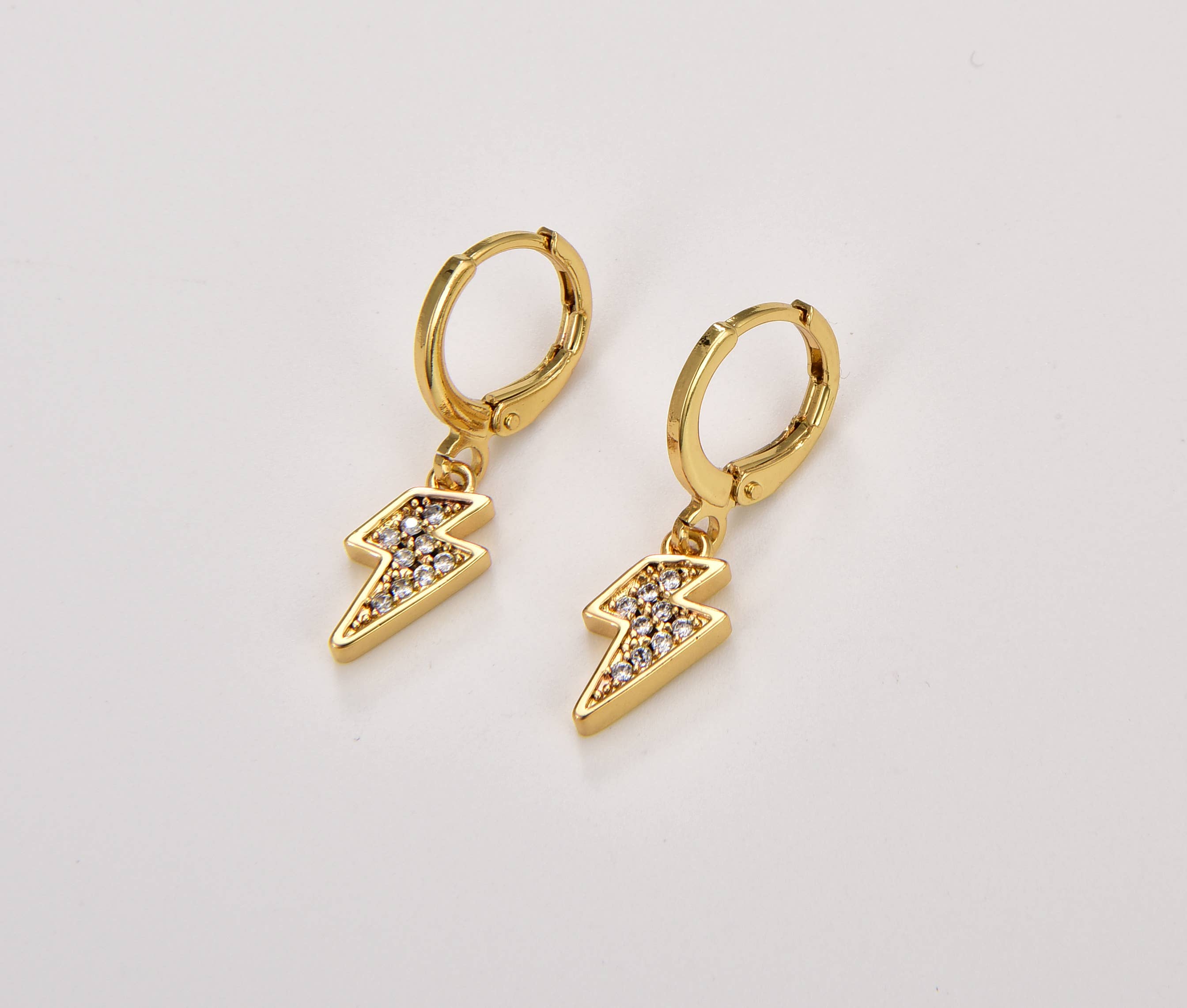 Beads Creation - Wholesale Hoop Earrings - 1 pair Lightning Bolt Hoop Earrings, Bolt Earrings, ER207