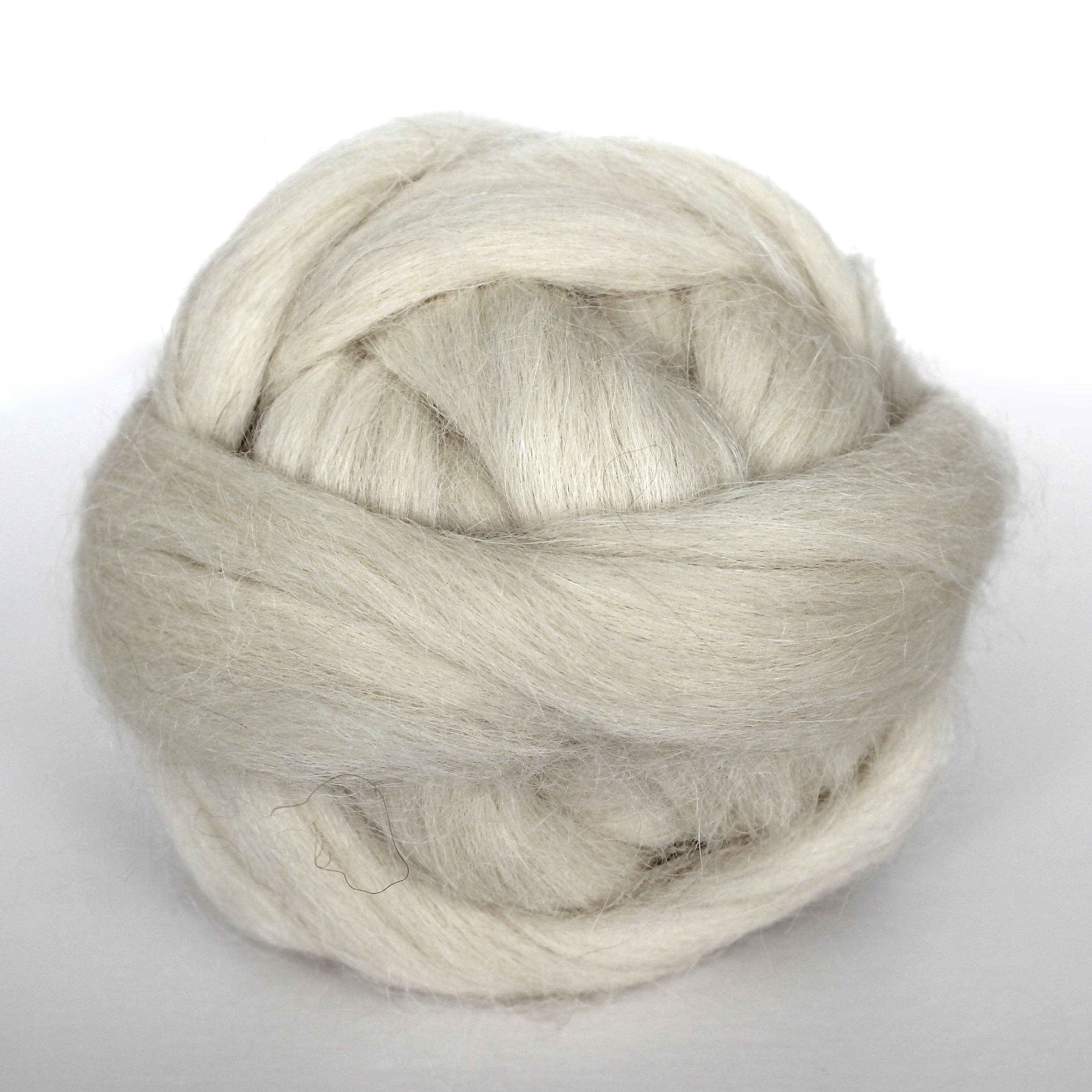 #120 PURE ALPACA WHITE ROVING for wholesale on Faire1