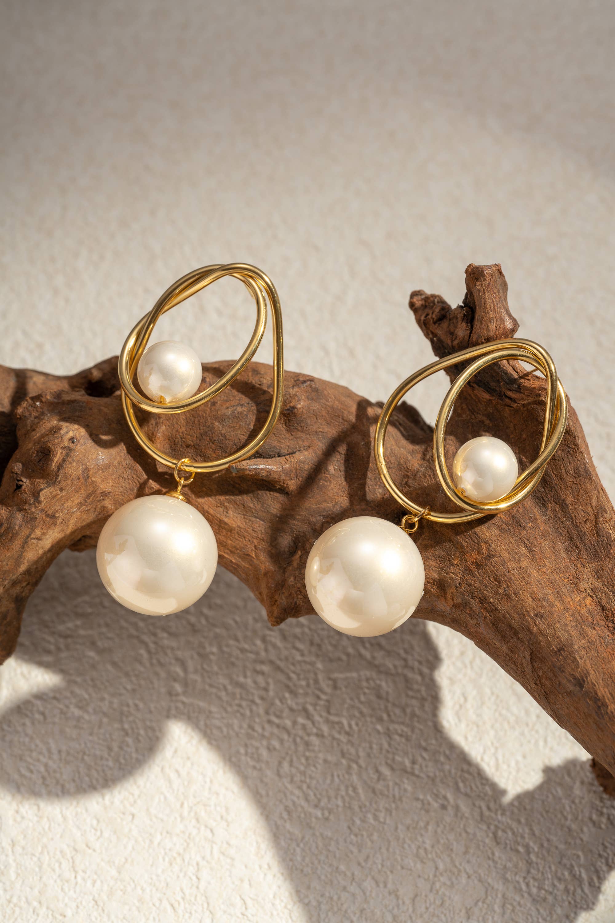 COSMOS – Engroshandel Hængeøreringe og creoløreringe – Elegante hængende øreringe med perler1