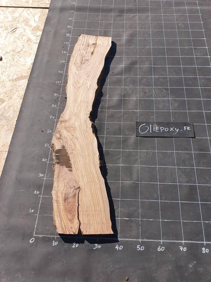 Tavola in legno d'ulivo N°175 per la vendita all'ingrosso da parte di oliepoxy
