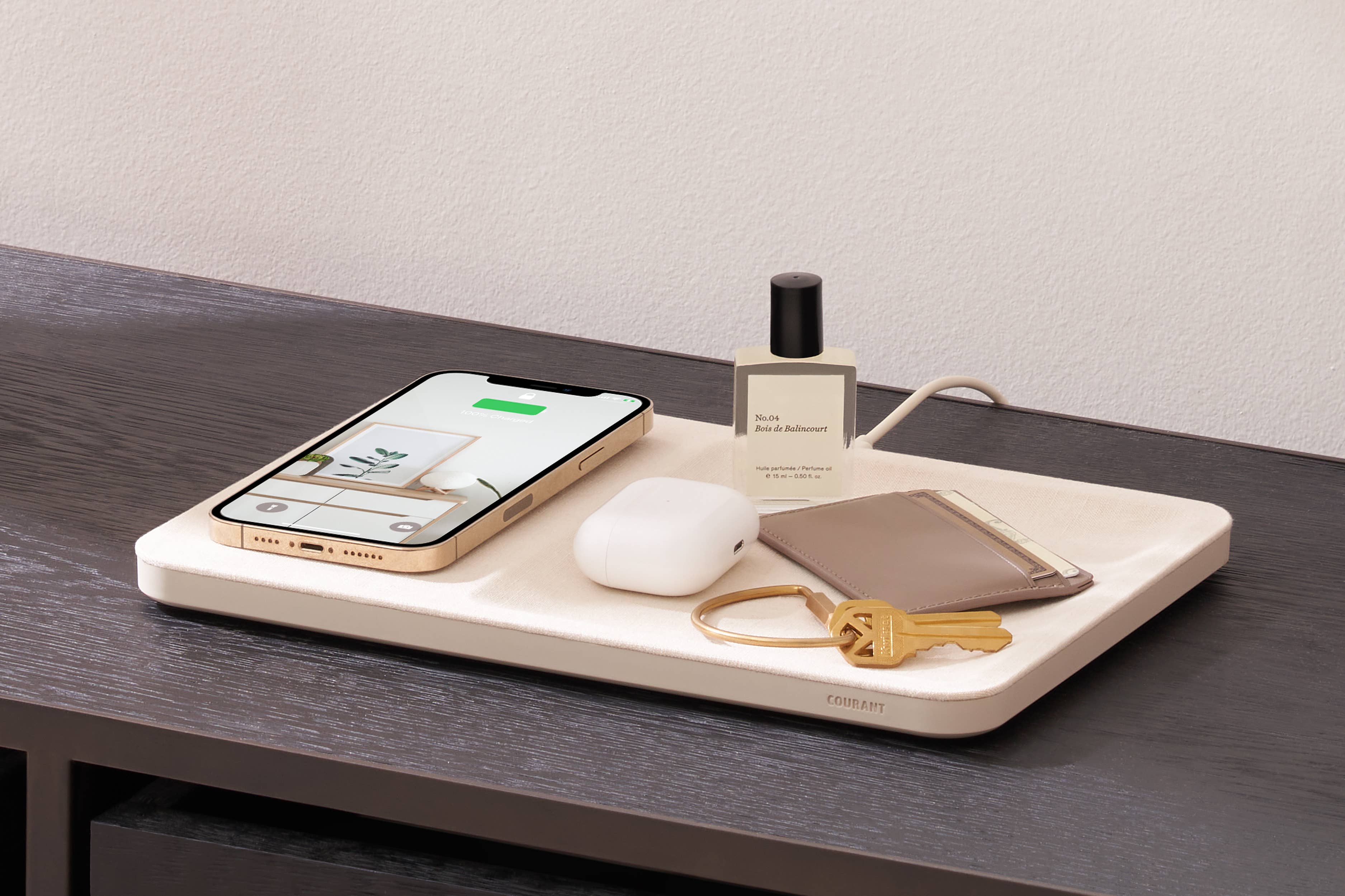 Courant - Wholesale Charging Dock - CATCH:3 - Essentials Linen Wireless Charger with Valet Tray12