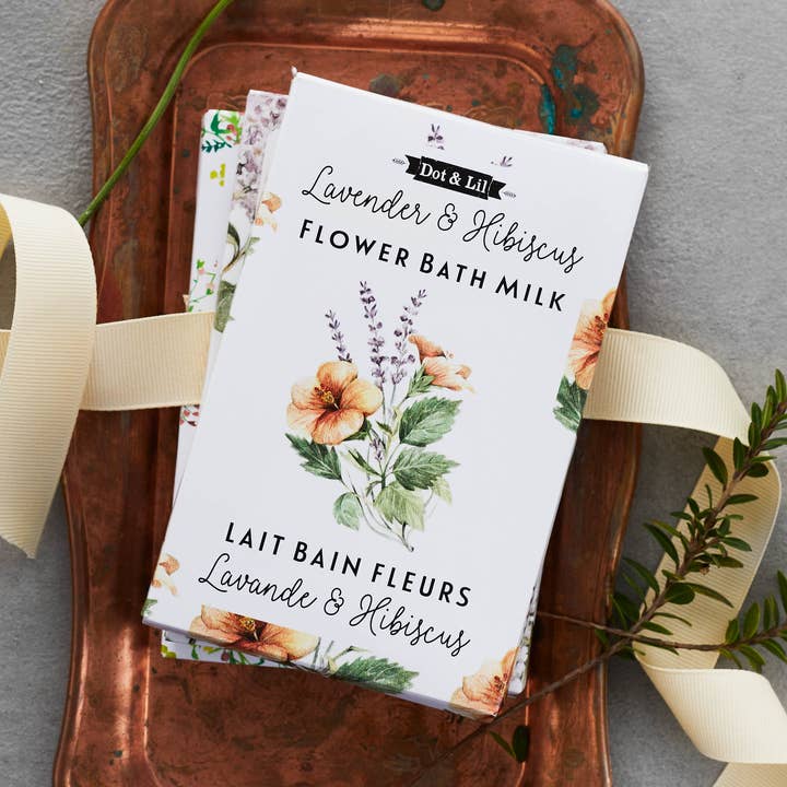 Sachet de lait lavande et hibiscus pour la vente par Dot & Lil