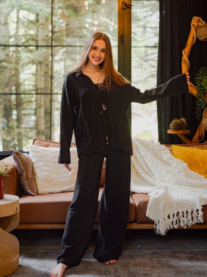 Moa - Wholesale Lounge Set - Women's - Sage Green Crinkle Cotton Lounge Wear Set