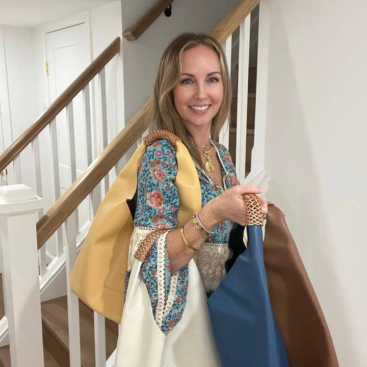 Boutique Suarez Co. - Wholesale Shoulder Bag - Women's - Sanxenxo Hobo Bag3