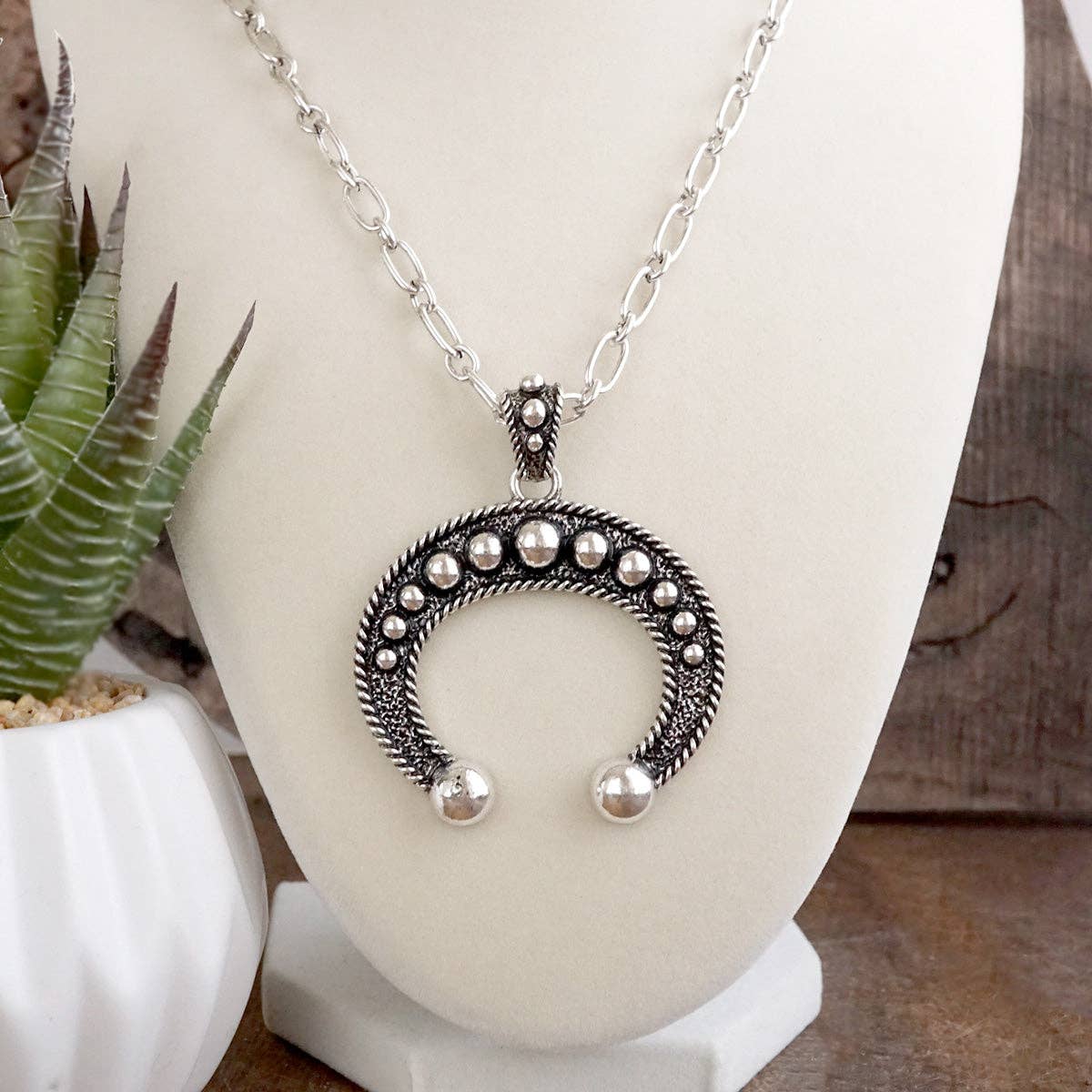 PennyLine inc - Wholesale Pendant/Charm Necklace - Desert Bloom – Western Squash Blossom Pendant Necklace0