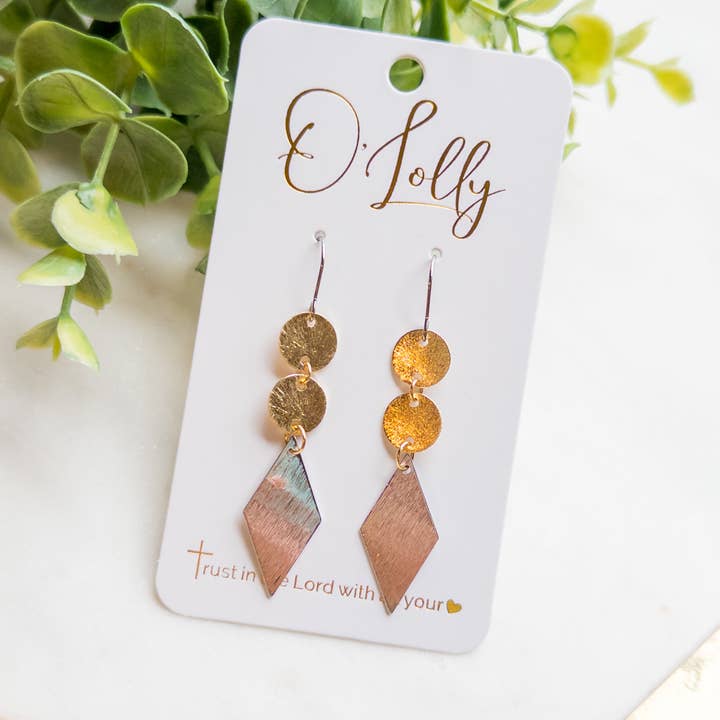 Gold & Silber gemischt - Strukturierte Goldscheiben mit silbernem rautenförmigem Anhänger für den Großhandel von O’Lolly Jewelry