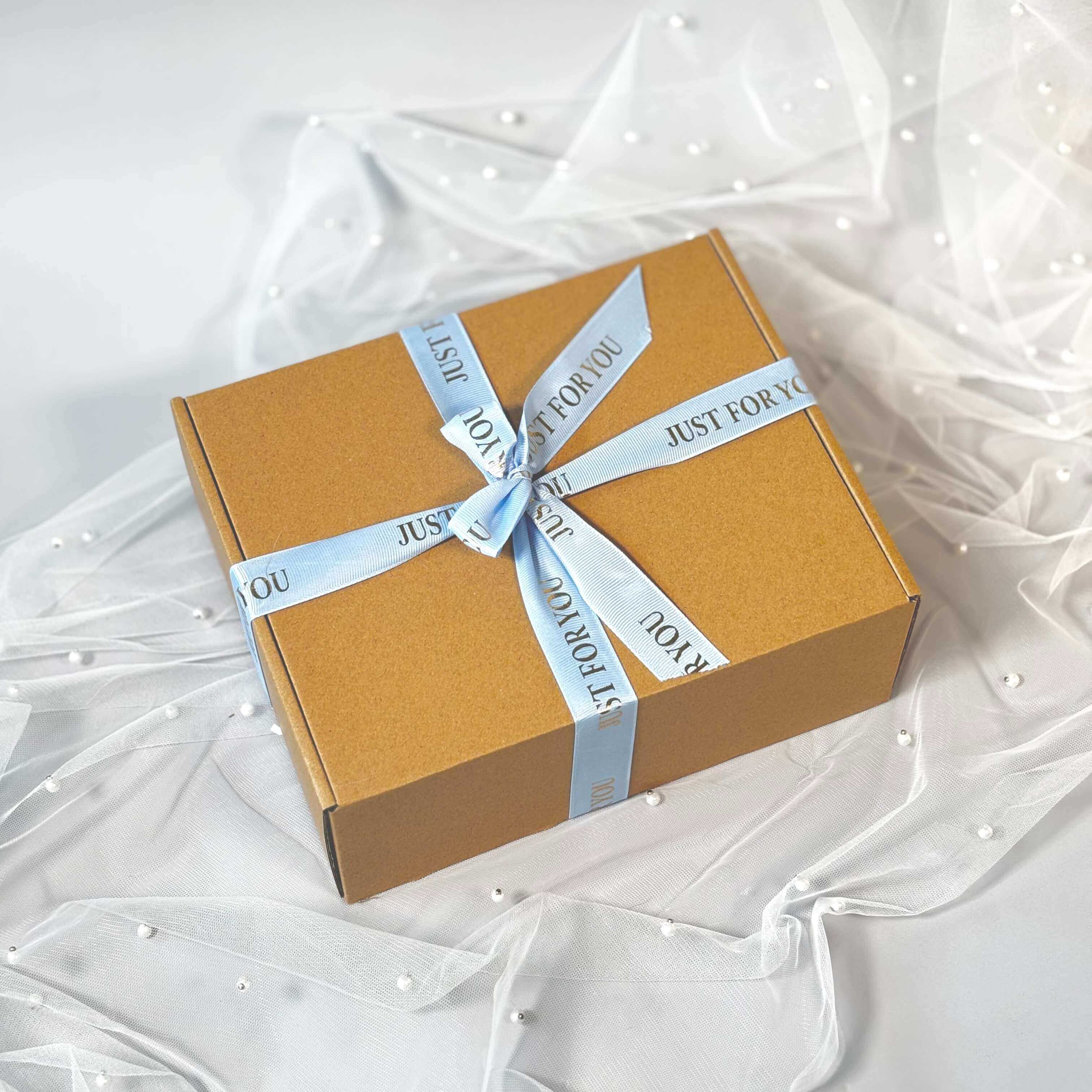 OH MY BOX – Conjunto de banho e corpo por atacado – Caixa de Presente de Relaxamento Azul | Conjunto de 8 Peças de Autocuidado para Mulheres5