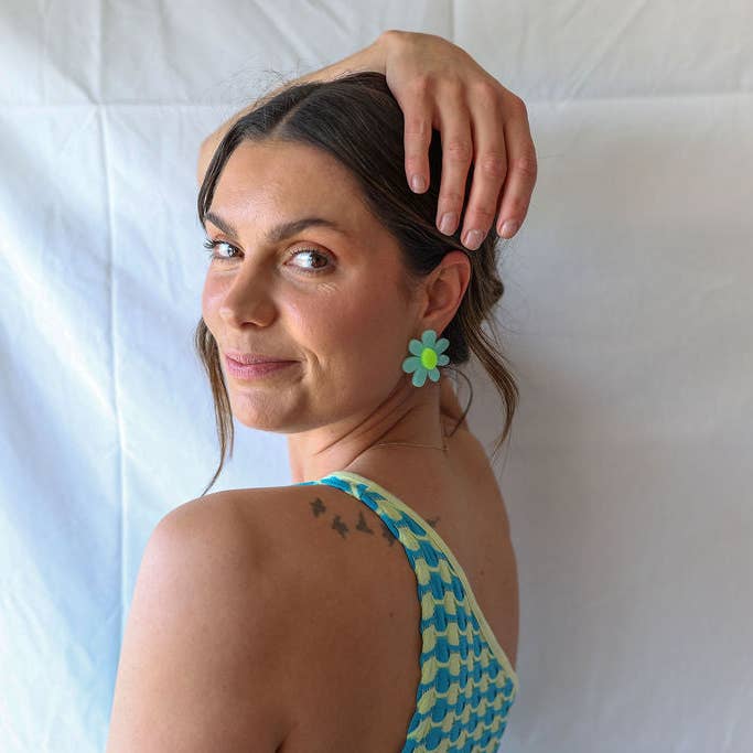 Emeldo - Wholesale Dangle Earrings - Estelle Flower Earrings // select colour11