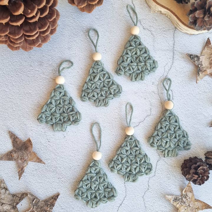 Christmas Tree Ornament Crochet, Set 6 Of Crochet for wholesale by TOMOPOD LLC