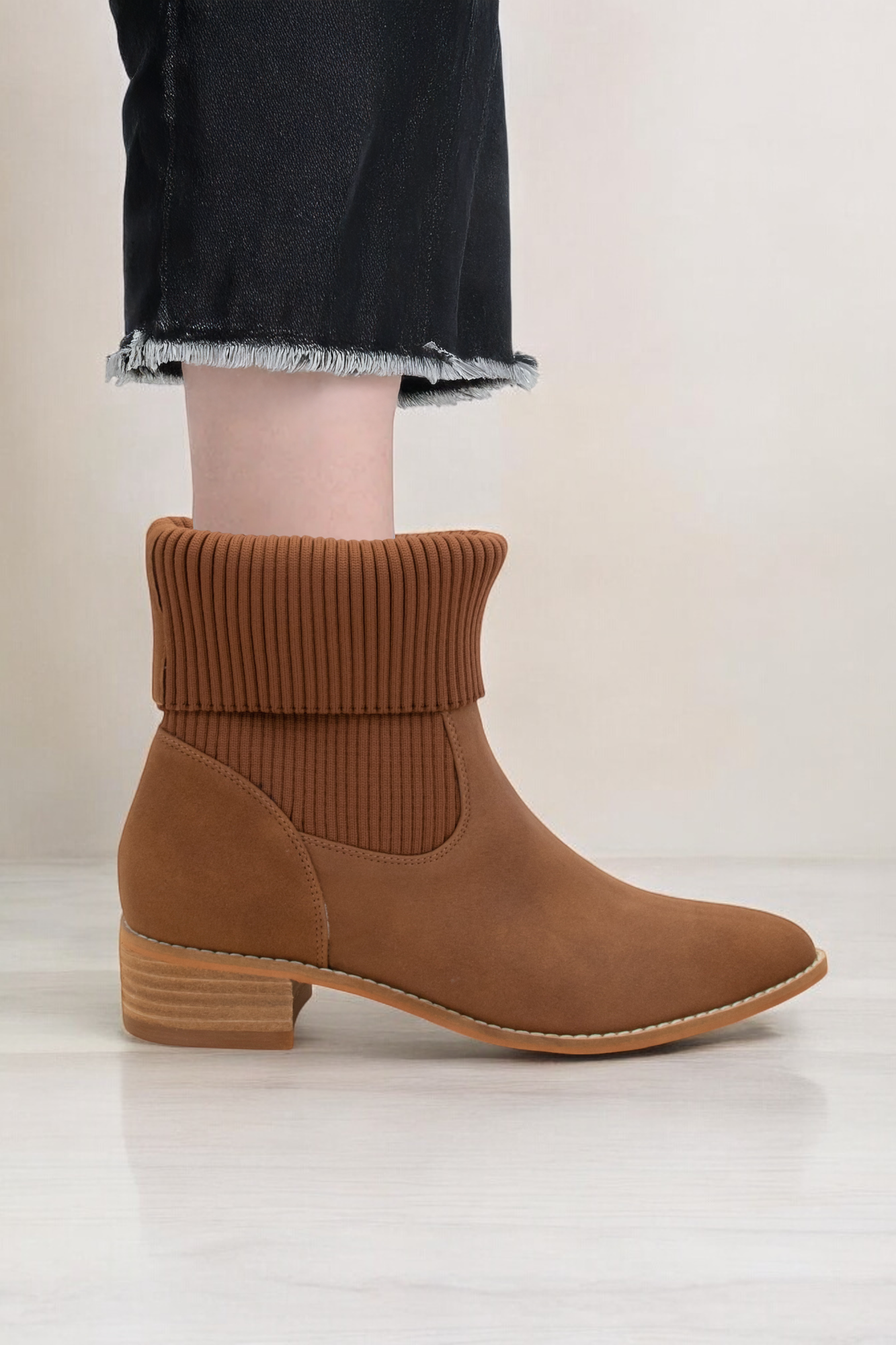 CCOCCI - Wholesale Laarsjes - Dames - MINIPAKKET COCOCCI | GEBREIDE LAARZEN MET OMGESLAGEN MANCHETTEN EN SPITSE NEUS10