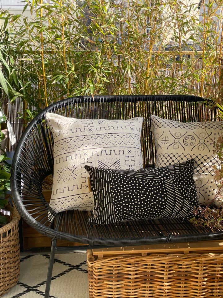 Cojín Bogolan Wagadu hecho a mano para venta al por mayor de Maison Assa