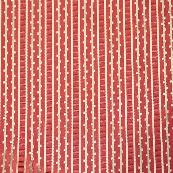 Tela de brocado de seda - Paseo - Crimson para venta al por mayor de Hyena