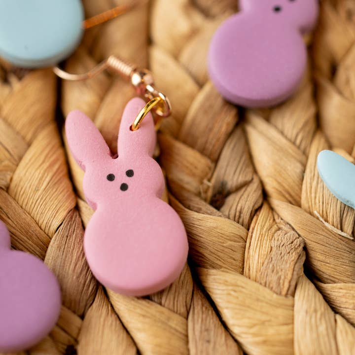 Pendentifs Peep Bunny pour la vente par Crafted From Faith, LLC