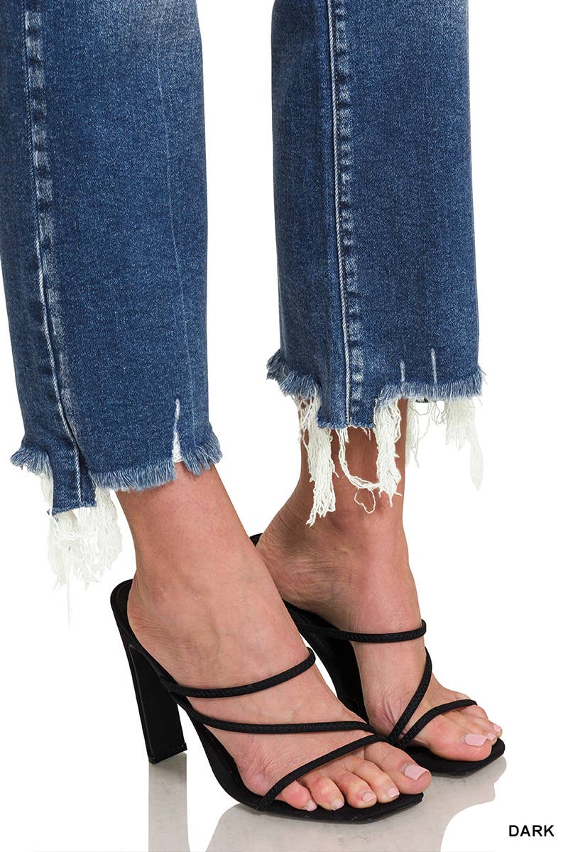 42POPS - Vendita all'ingrosso Jeans - Donna - Jeans in denim con orlo sfrangiato e strappato.6