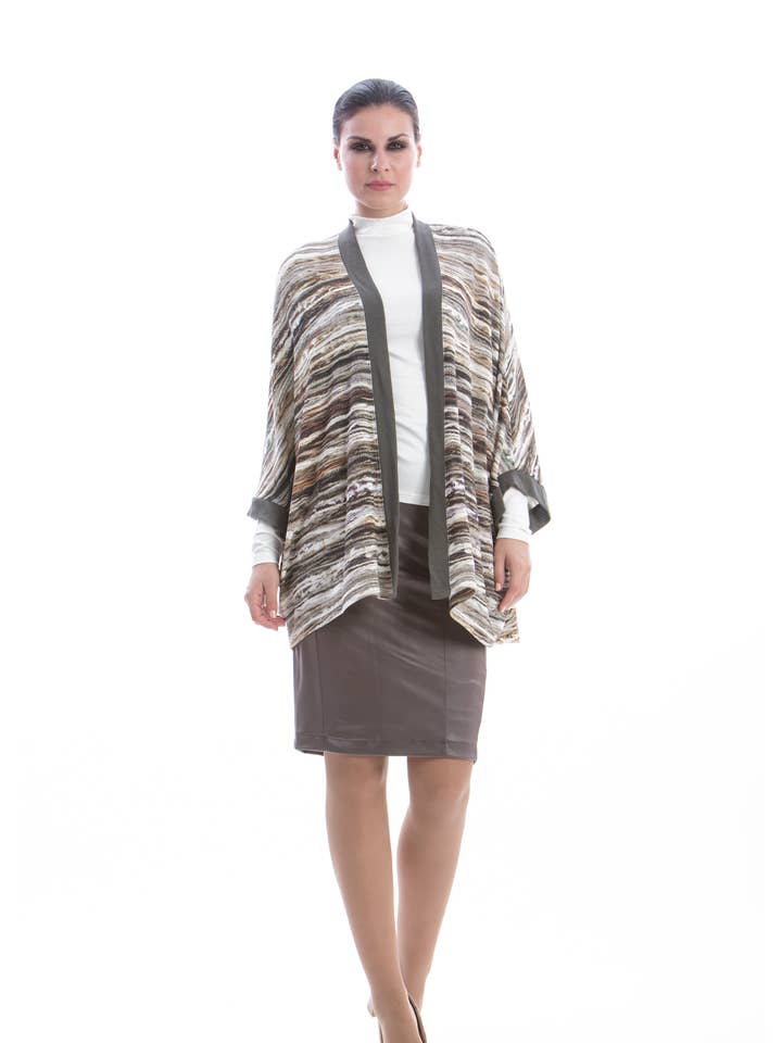 Öppen främre tryckkofta av Conquista Fashion för wholesale av conquista