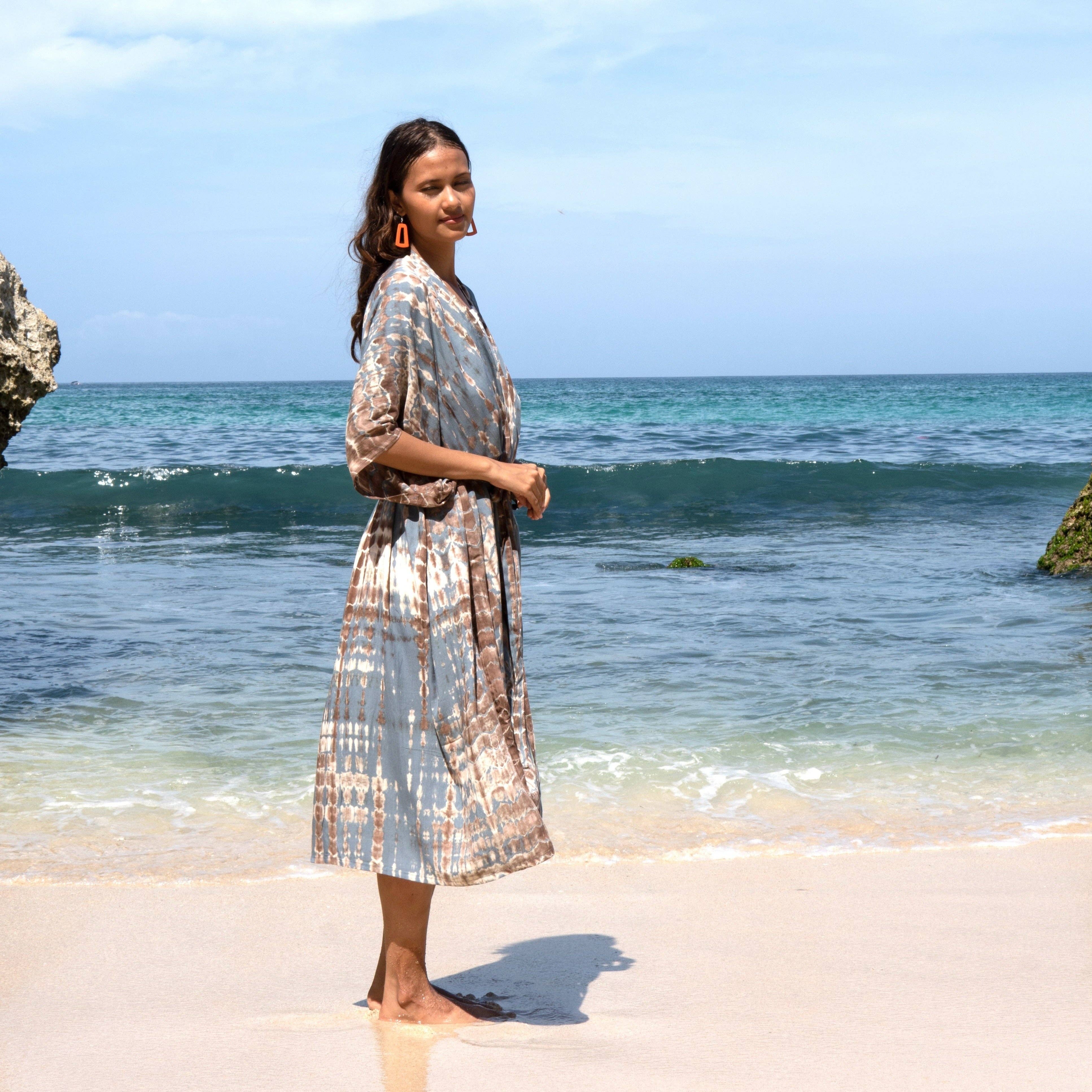 Suzie Blue Canada - Wholesale Kimono - Women's - Long Kimono In Tan & Grey Tie Dye2