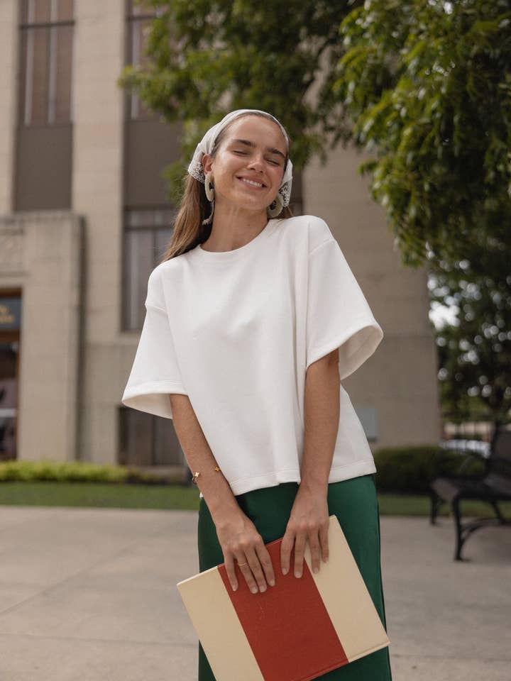 IST1415 Haut Surdimensionné Infinity Blanc Cassé pour la vente par If She Loves