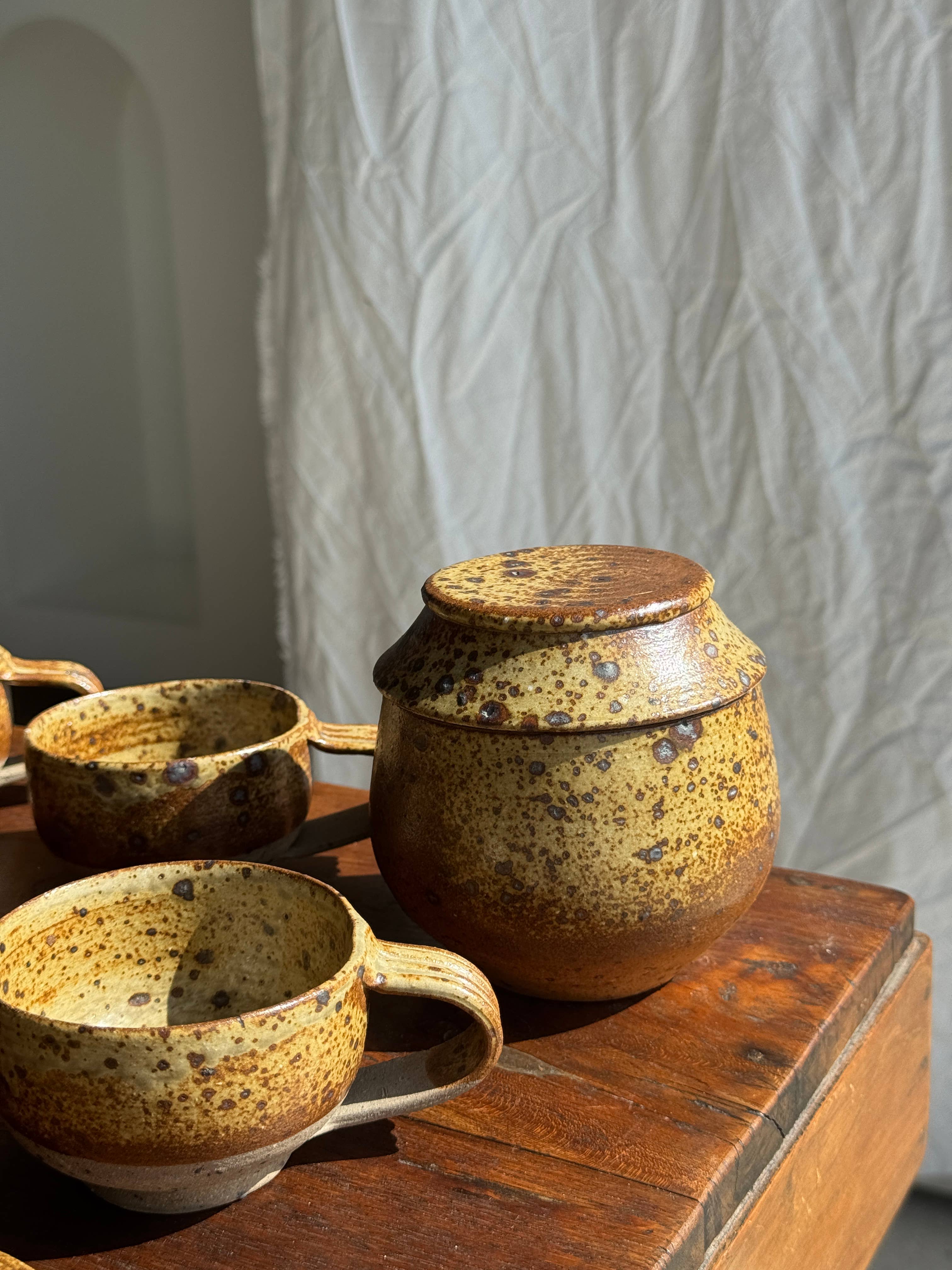brown Small stoneware tea set with teapot, cups, sugar bowl for wholesale on Faire9