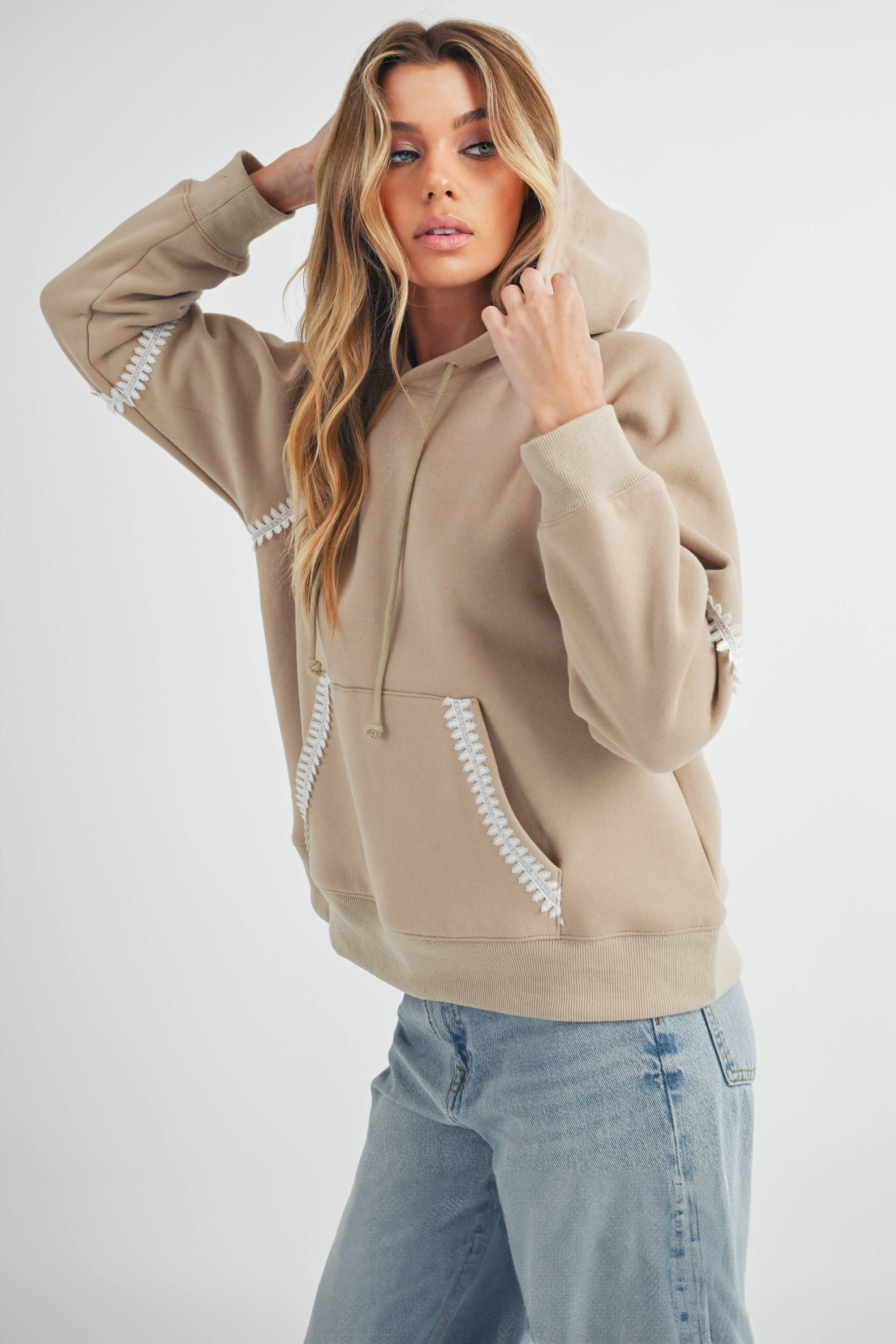 AEMI + CO - Wholesale Hoodie - Women's - 994EK Didi Hoodie 211